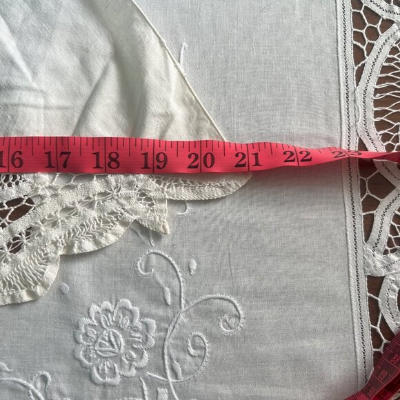 Vintage Crochet Tape Lace Dinner Napkin Table Topper Doily Basket Liner - Picture 10 of 12